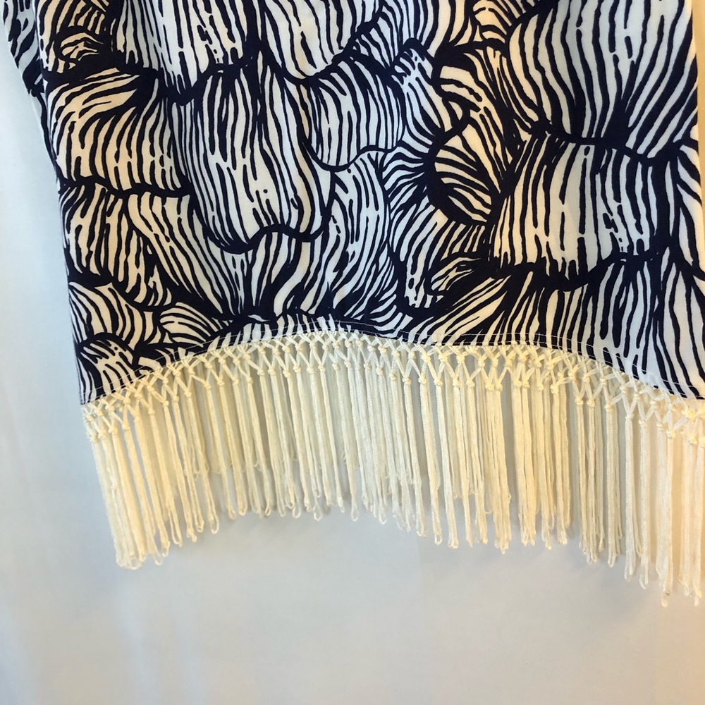 Lily Pulitzer Sleeveless blue and cream top Sz S - Picture 4 of 7